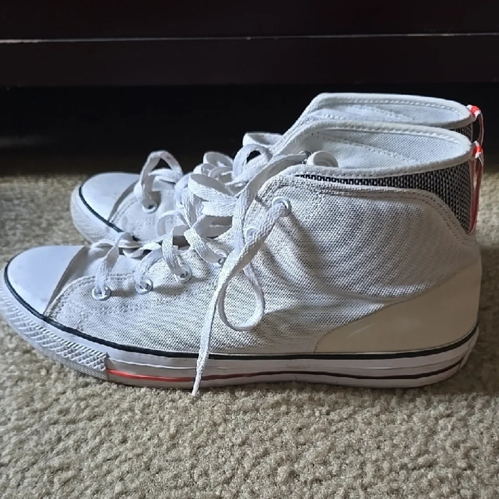 Converse White High-Top Canvas Sneakers with Black Trim - Picture 4 of 5